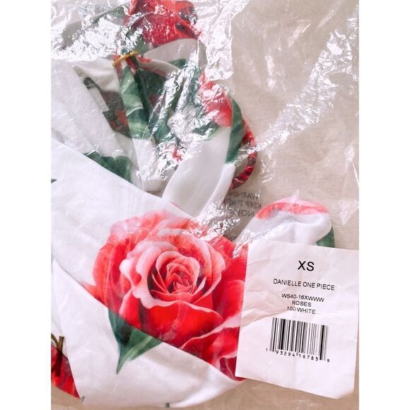 Onia x WeWoreWhat Danielle one piece Rose - Picture 10 of 11